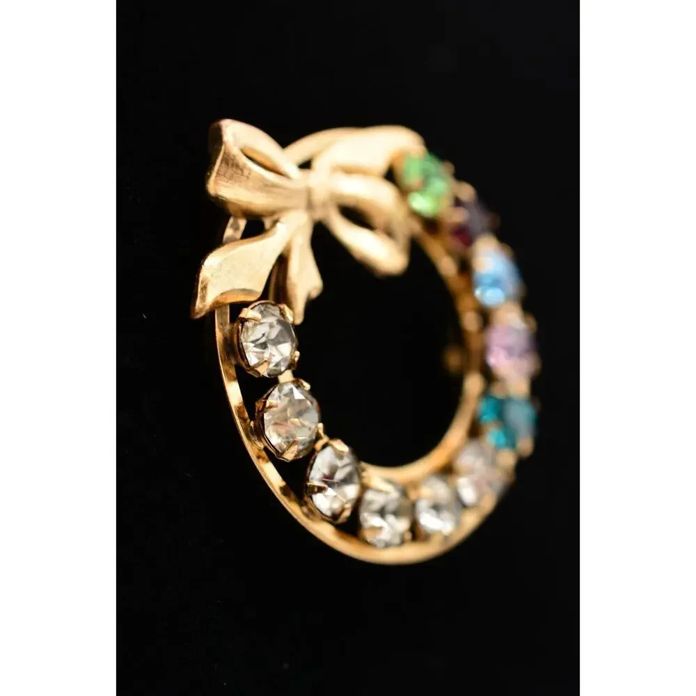 Vintage Crystal Wreath Pin Brooch Bow Rhinestone Crystal Prong Gold Signed BinAT